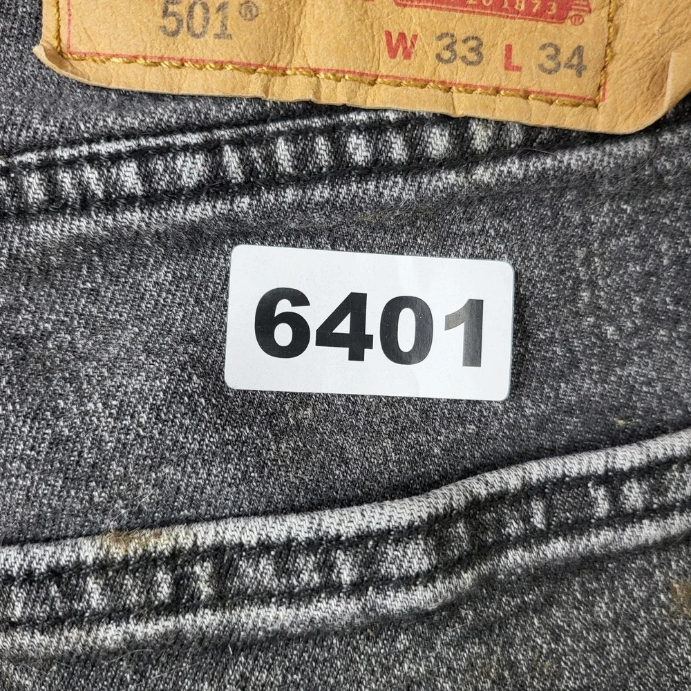 Levis 501 Jeans Mens 33x34 Gray Medium Wash Button Fly Straight Denim Pants